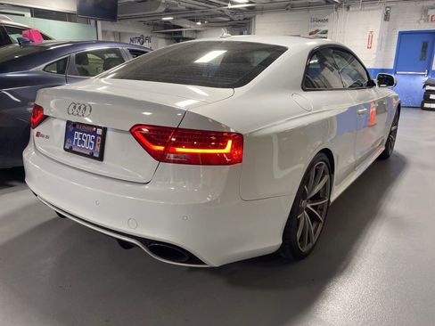 Used 2015 Audi RS 5 Coupe w/ Black Optic Plus Package AWD/4WD image 4