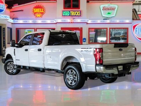 Used 2022 Ford F250 XL w/ Power Equipment Group image 4