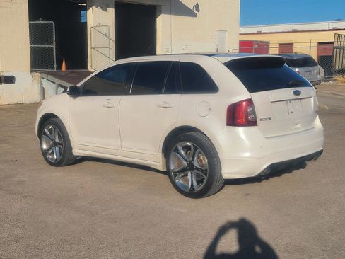 Used 2014 Ford Edge Sport w/ Driver Entry Package image 3
