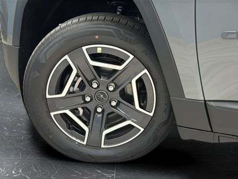 New 2026 Jeep Cherokee Limited AWD/4WD image 37