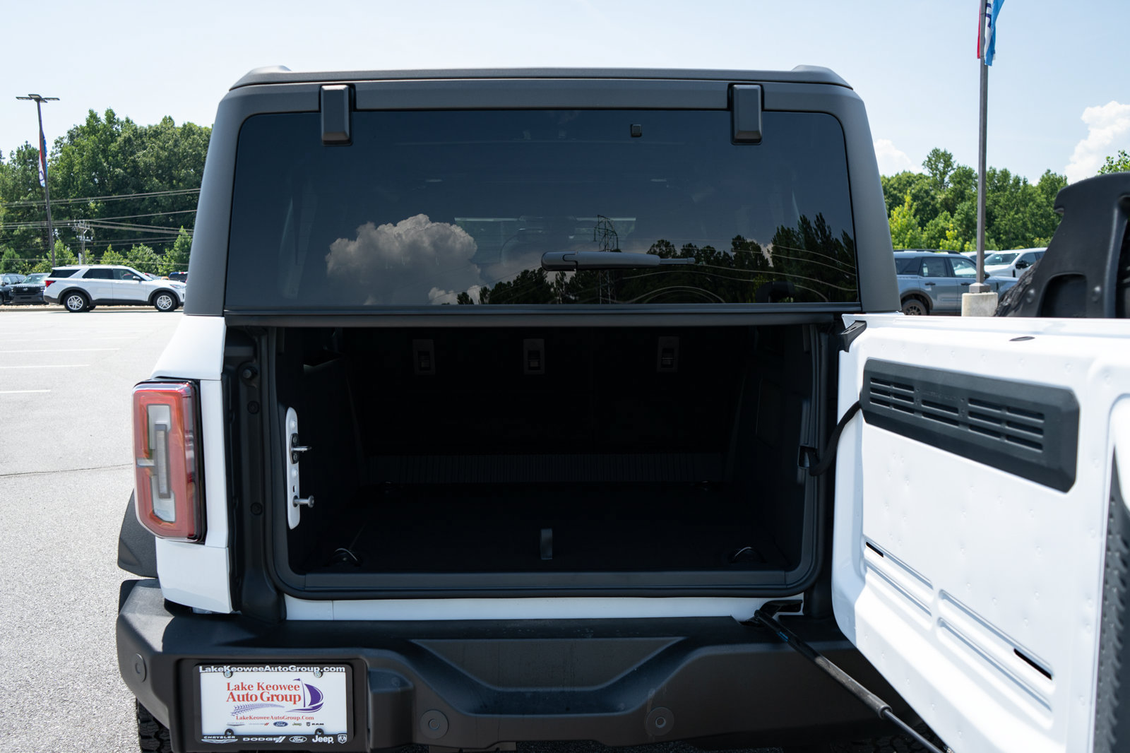 New 2026 Ford Bronco Outer Banks w/ Sasquatch Package AWD/4WD image 9
