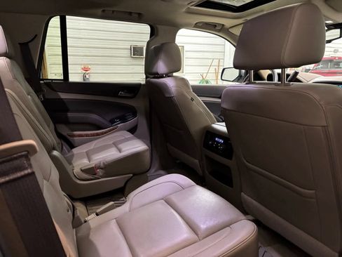 Used 2020 Chevrolet Tahoe Premier AWD/4WD image 32