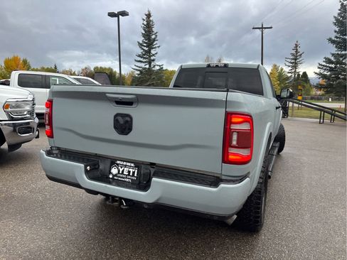 Used 2019 RAM 3500 Laramie image 9