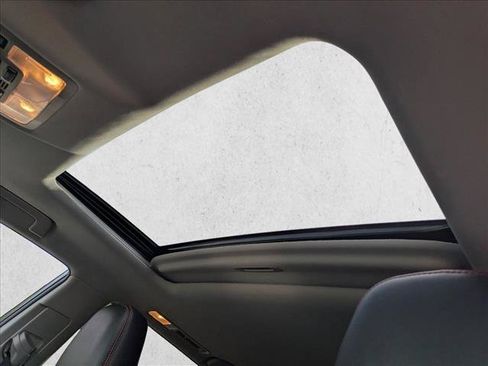 Used 2019 Toyota Highlander SE w/ Nightshade Edition AWD/4WD image 14