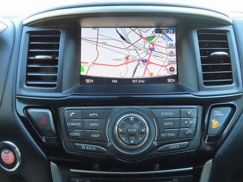 Used 2017 Nissan Pathfinder SV w/ SV Tech Package image 19