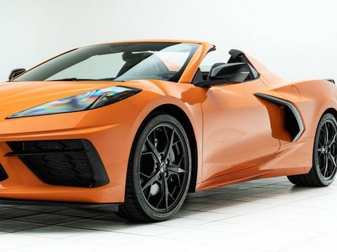 Used 2022 Chevrolet Corvette Stingray Premium Conv w/ Z51 Performance Package image 9