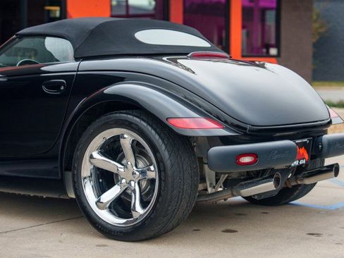 Used 2000 Plymouth Prowler image 24