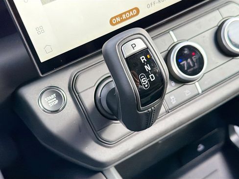 New 2026 Land Rover Defender 130 X-Dynamic SE AWD/4WD image 30