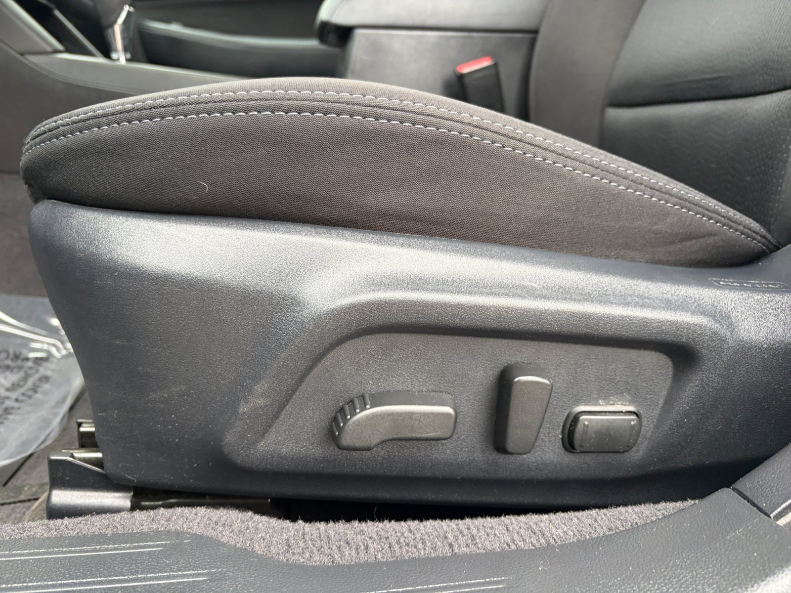 Used 2016 Subaru Legacy 2.5i Premium AWD/4WD image 13