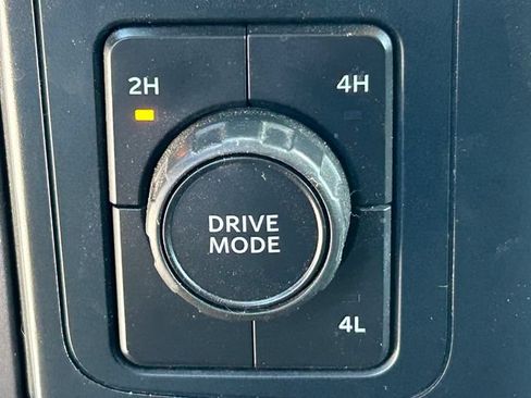 Used 2022 Ford F150 XLT w/ Equipment Group 301A Mid AWD/4WD image 17