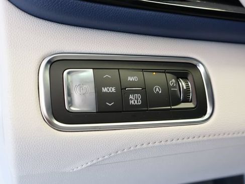 New 2026 Buick Enclave Avenir w/ Super Cruise Package AWD/4WD image 24
