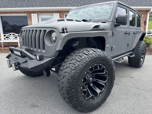 Used 2021 Jeep Wrangler Unlimited Sport AWD/4WD image 50