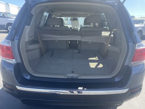 Used 2013 Toyota Highlander Limited AWD/4WD image 9