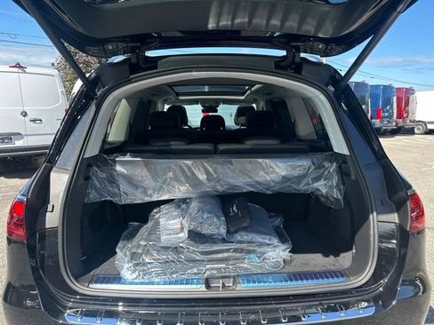 New 2026 Mercedes-Benz GLS 450 4MATIC image 40