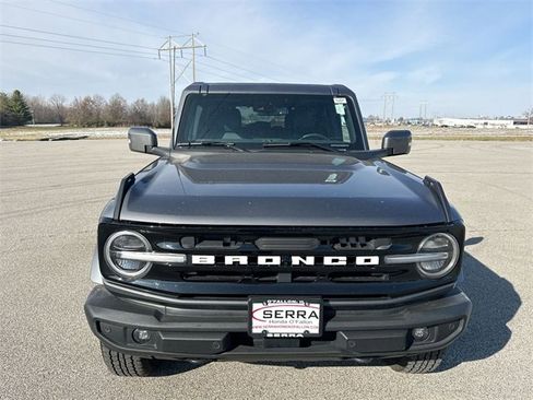 Used 2023 Ford Bronco Outer Banks image 16