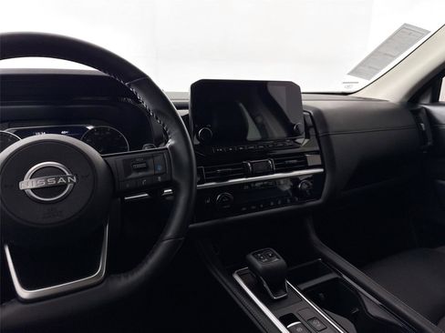 Used 2024 Nissan Pathfinder SL image 47
