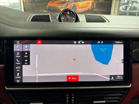 Used 2020 Porsche Cayenne image 79