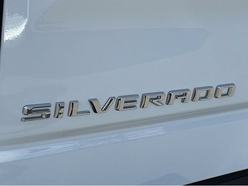 Used 2022 Chevrolet Silverado 1500 Custom RWD image 22