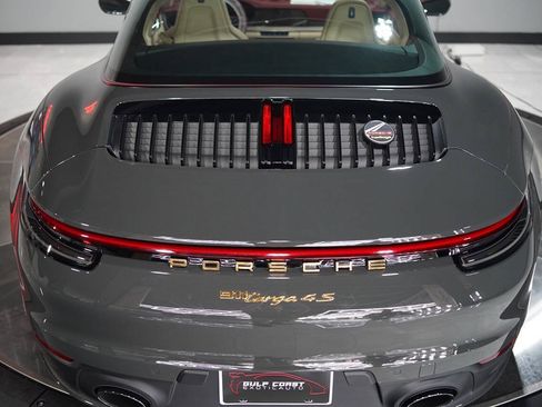 Used 2021 Porsche 911 Targa 4S Heritage Design AWD/4WD image 63