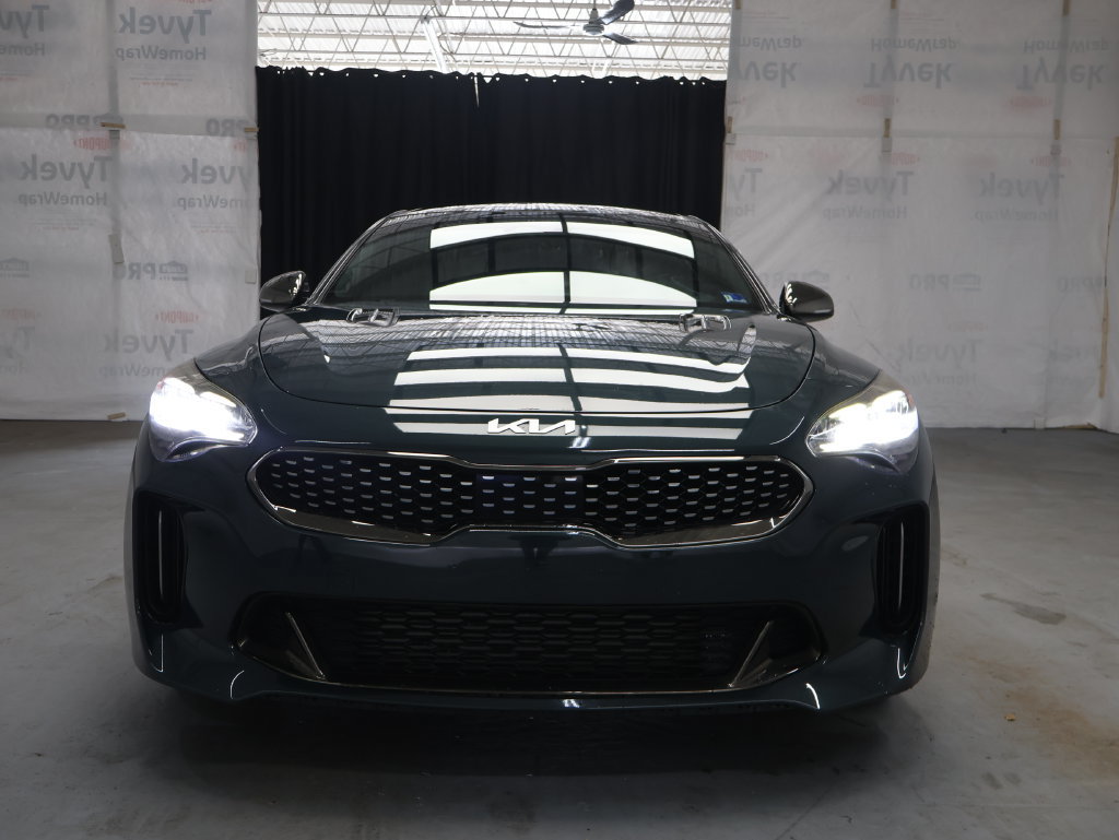 Used 2022 Kia Stinger GT1 RWD image 2