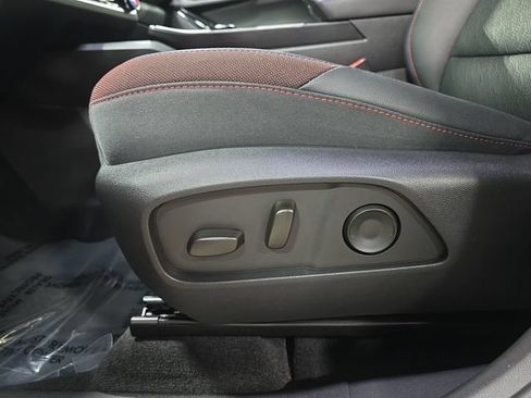 Used 2025 Chevrolet Equinox RS AWD/4WD image 31