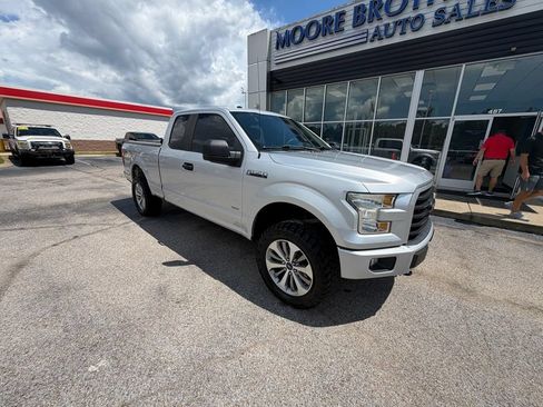 Used 2017 Ford F150 XL w/ Equipment Group 101A Mid AWD/4WD image 2