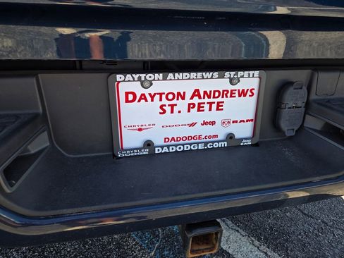 Used 2023 RAM 1500 Big Horn AWD/4WD image 10