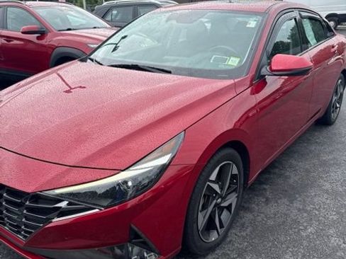 Used 2021 Hyundai Elantra SEL w/ Convenience + Premium Package FWD image 3