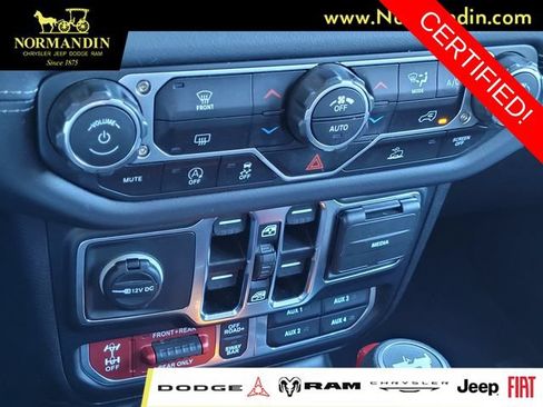 Certified 2025 Jeep Wrangler Unlimited Rubicon AWD/4WD image 11