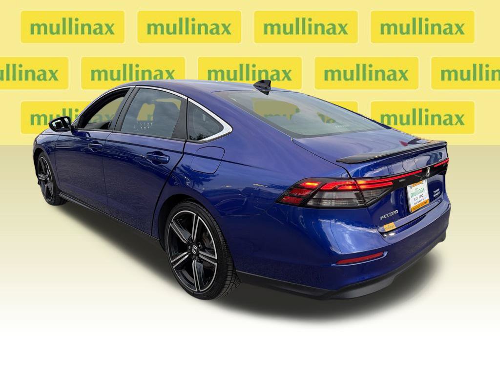 Used 2023 Honda Accord Sport image 7