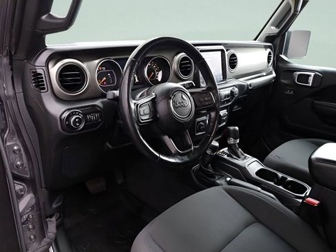 Used 2021 Jeep Gladiator Willys image 27