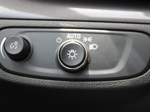 Used 2019 Buick Encore Preferred w/ Safety Package FWD image 25