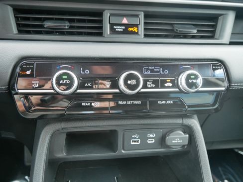 Used 2024 Honda Pilot EX-L image 23