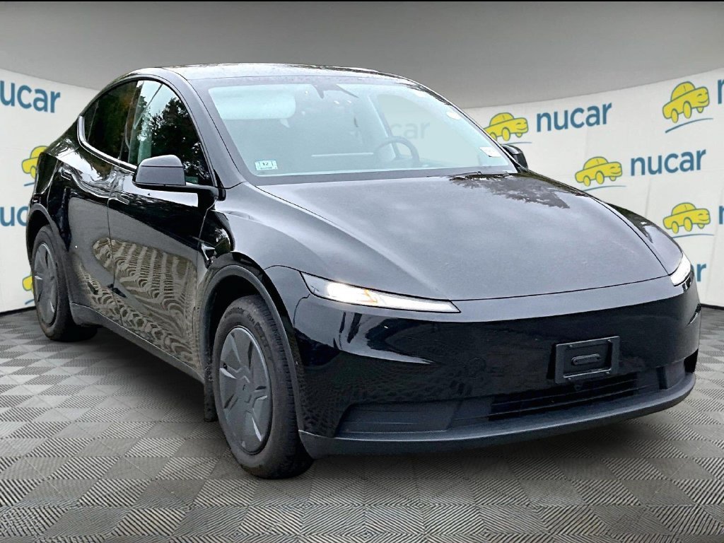 Used 2026 Tesla Model Y 2WD image 1