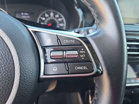 Certified 2021 Kia Seltos EX image 25