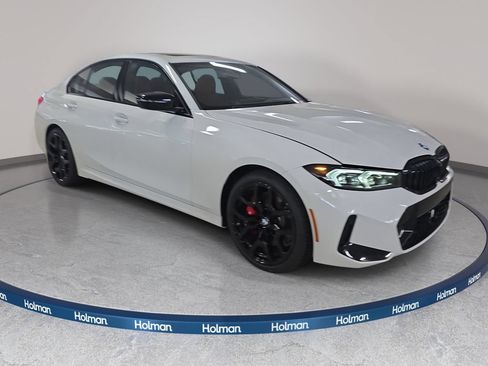 New 2026 BMW 330i Sedan w/ M Sport Package RWD image 3