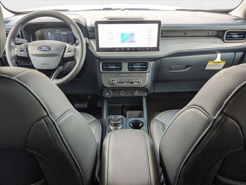 New 2025 Ford Maverick Lobo image 14