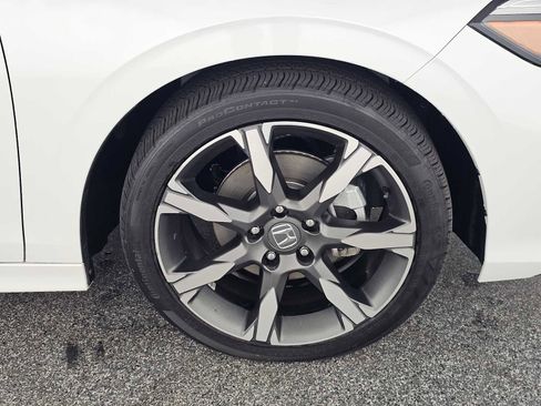 Used 2025 Honda Civic Sport Touring image 9