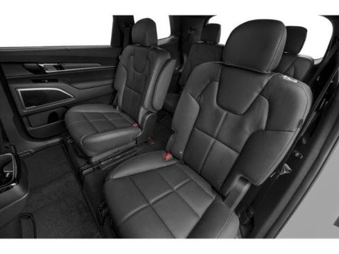 Used 2023 Kia Telluride EX w/ EX Captain's Chair Package image 16