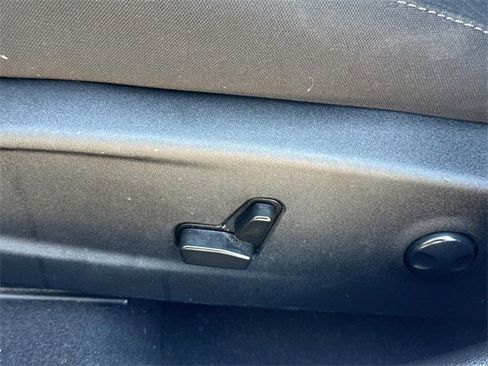 Used 2023 Dodge Charger R/T w/ Performance Handling Group image 9