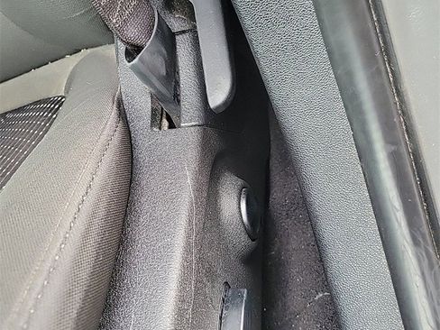 Used 2020 Dodge Journey SE w/ SE Popular Equipment Group image 17