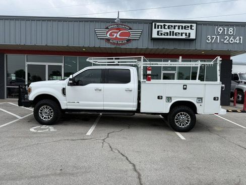 Used 2021 Ford F350 XLT w/ XLT Premium Package AWD/4WD image 10
