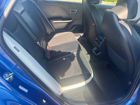 Used 2025 Kia K4 GT-Line Turbo FWD image 47