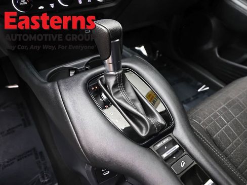 Used 2024 Honda HR-V LX image 13