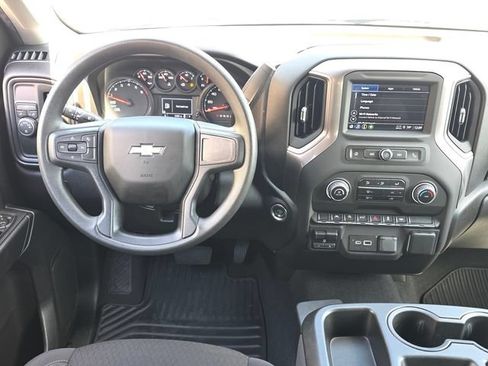 Used 2025 Chevrolet Silverado 1500 Custom w/ Turbomax Blackout Package RWD image 16