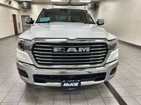 Used 2025 RAM 1500 Laramie AWD/4WD image 3