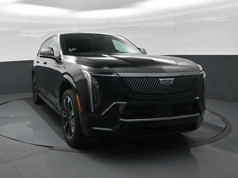 Used 2025 Cadillac Escalade IQ Sport 1 AWD/4WD image 3