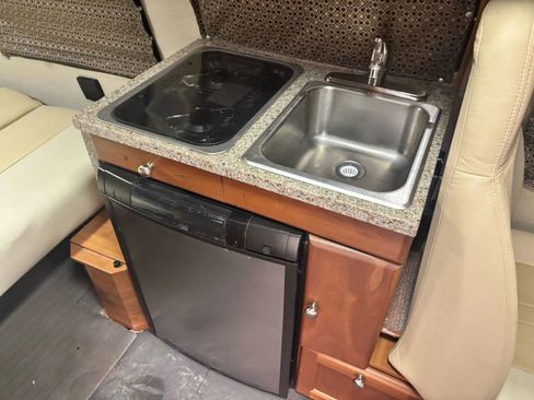 Used 2012 Chevrolet Express 2500 w/ Power Package image 30