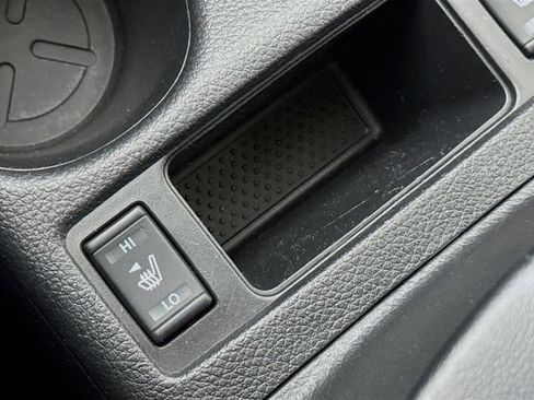 Certified 2018 Nissan Rogue SV image 20