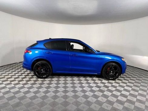 Used 2023 Alfa Romeo Stelvio Veloce image 8